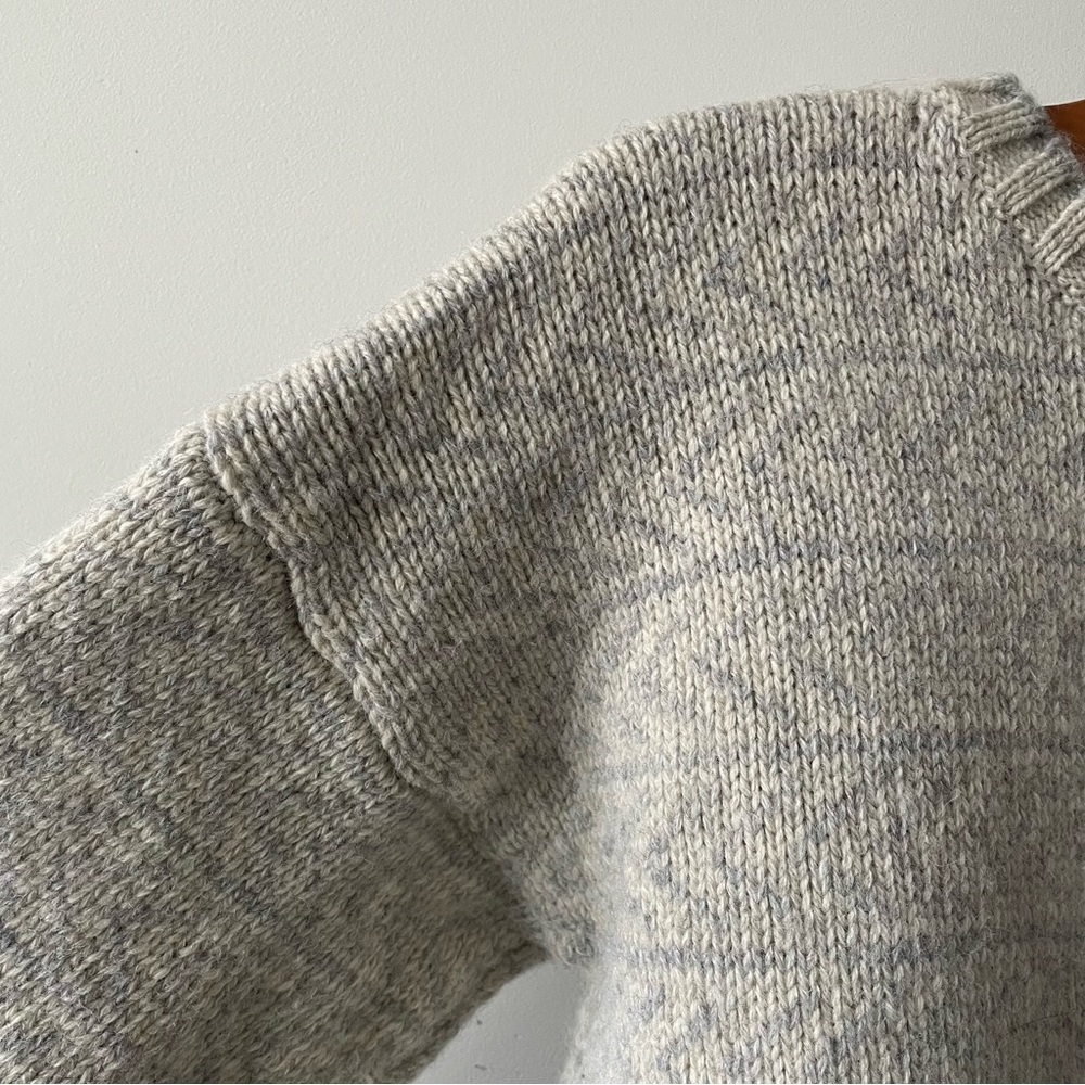 Vintage GAP 100% Wool Crewneck Knit Sweater Chunky Thick Nordic Geometric 90s - Picture 3 of 10